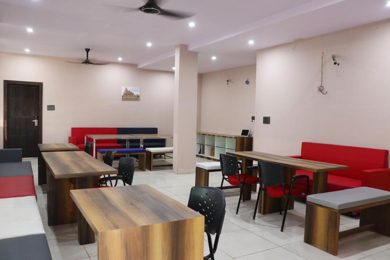 Pat Hotels Indore Exterior photo