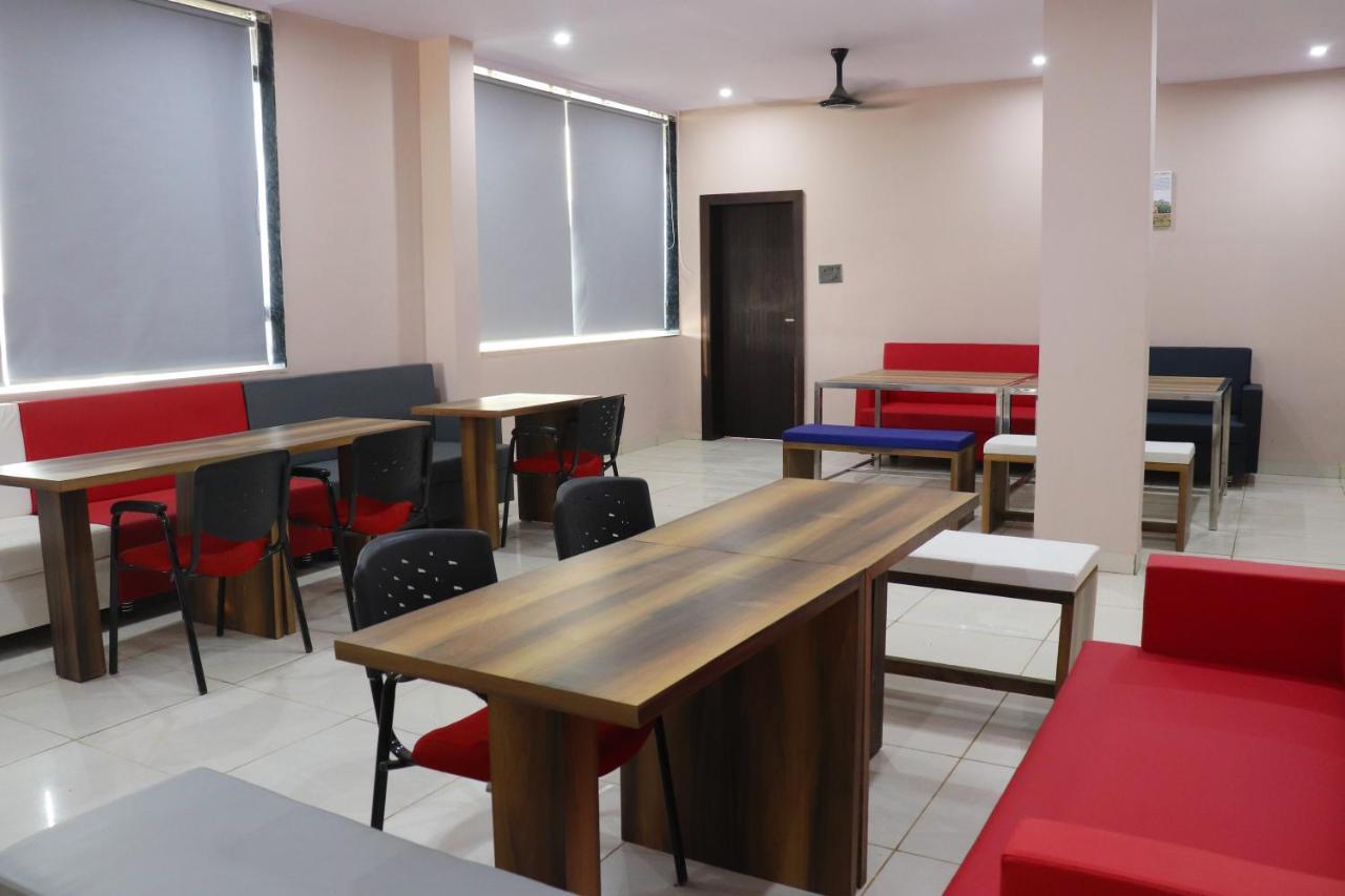 Pat Hotels Indore Exterior photo